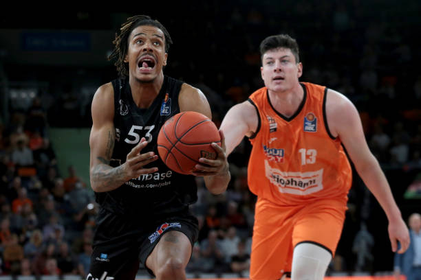 使得海内外 使得海内外